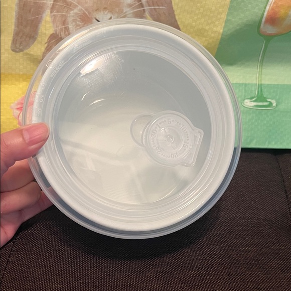 #1329**Cute Bunny Design Bowl with Lid - Picture 4 of 6